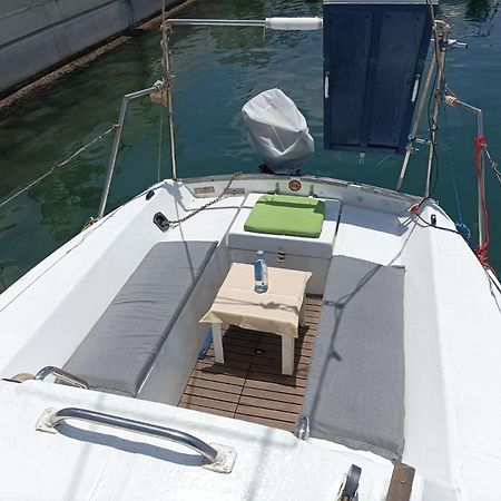 Lanza Boat Hotel Arrecife Kültér fotó